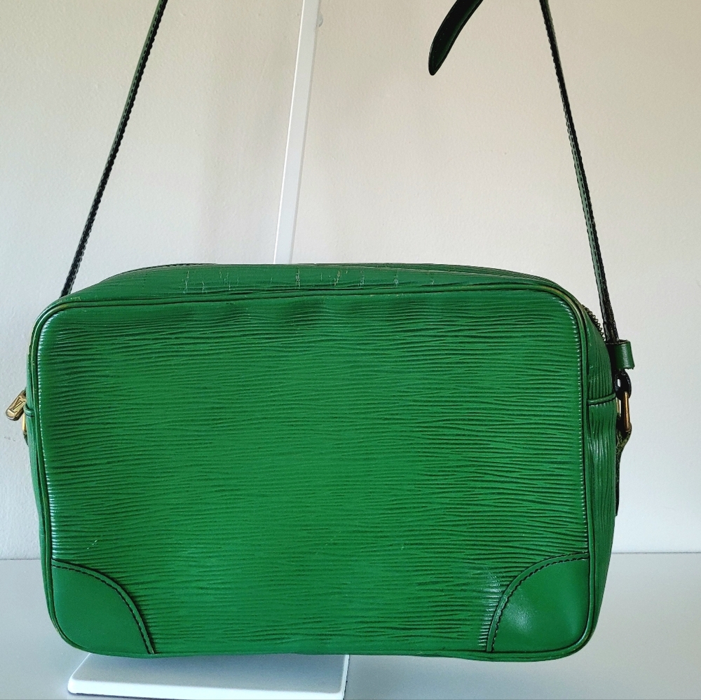 Louis Vuitton Green Epi Trocadero27